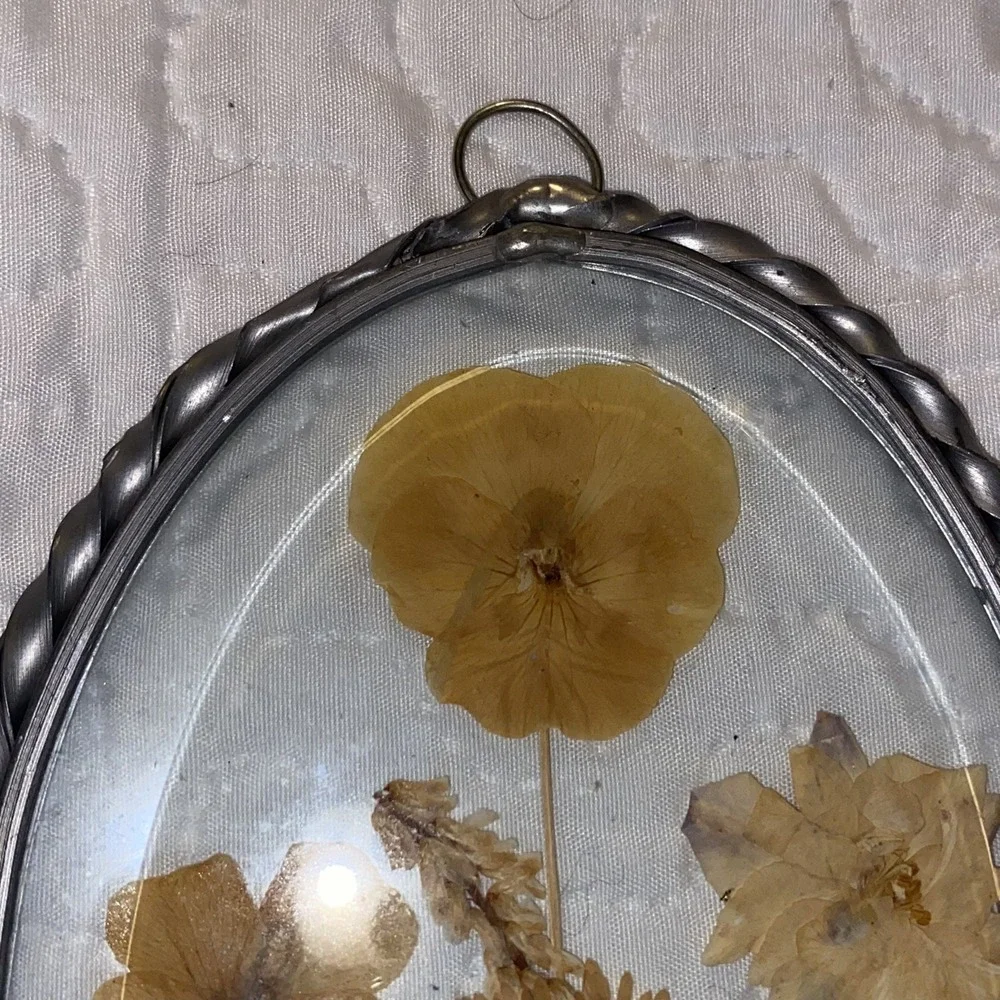 VTG Lasting Impressions Dried Pressed Flowers w/ Pewter Frame Window‎ Suncatcher